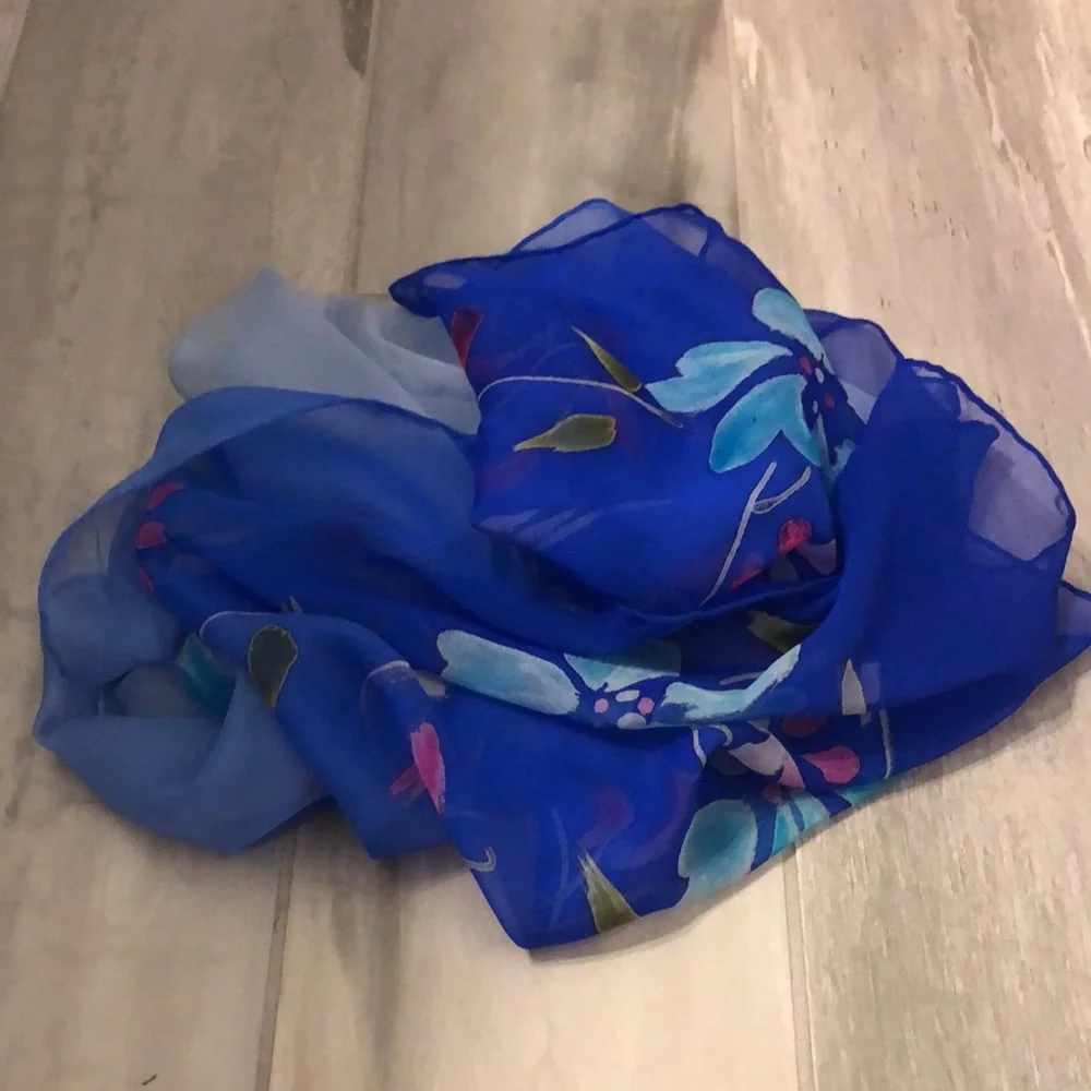 Blue ombré sheer floral scarf